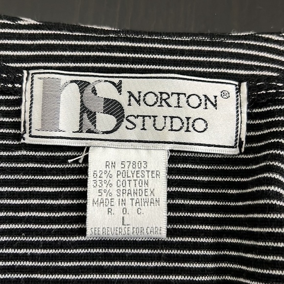 𝅺nwot, NORTON STUDIO, Black White, Button Down, Sweater, Size L, Polyester Blend - Picture 6 of 7